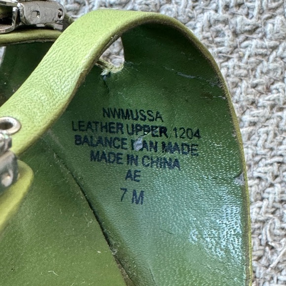 Vintage Nine West Lime Green Satin Rhinestone Buckle Kitten Heels Mules Slides 7 - Picture 9 of 11